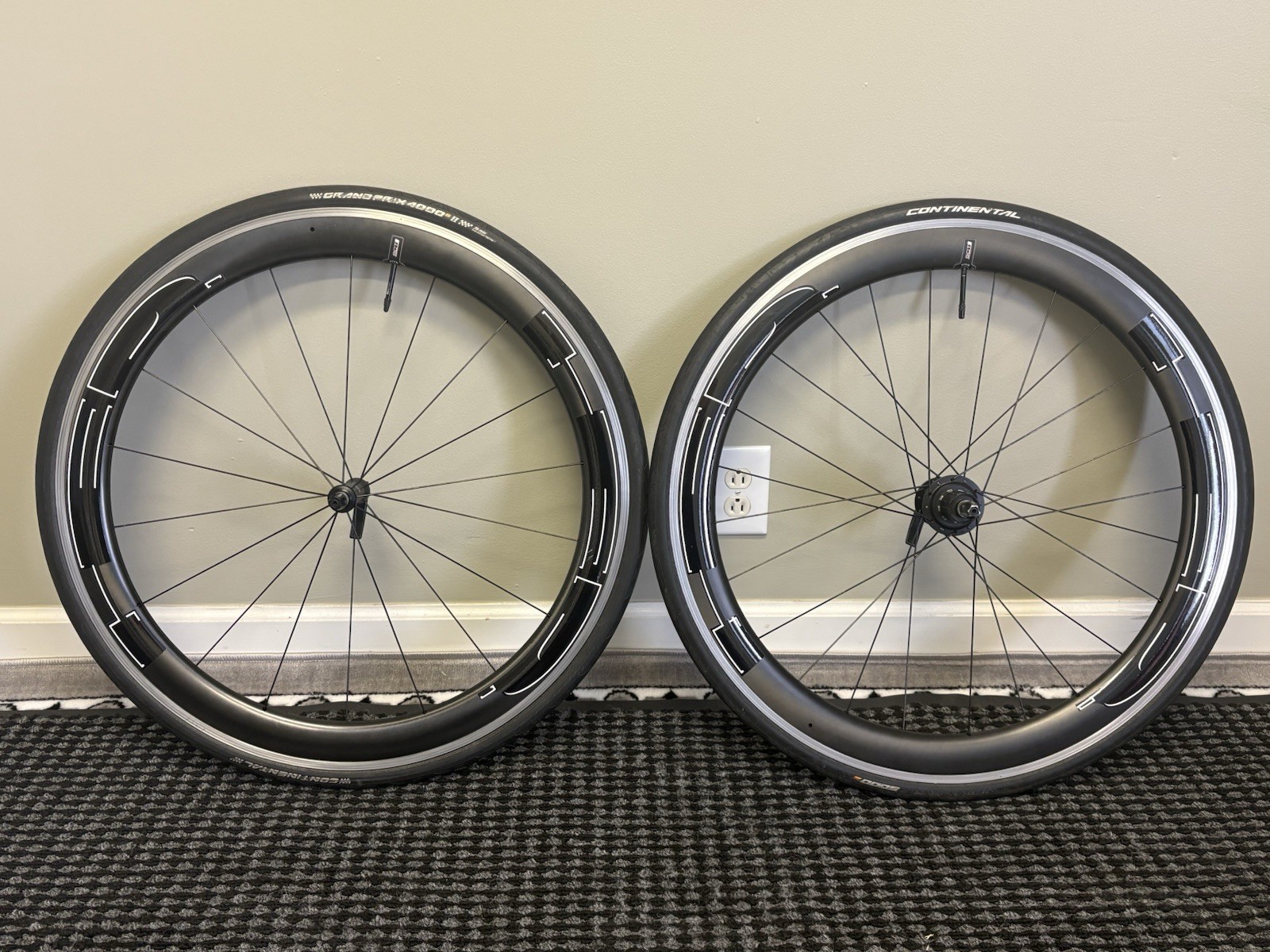 HED Jet 5 Carbon Road Bike Clincher Rim Brake Wheel Set Blac