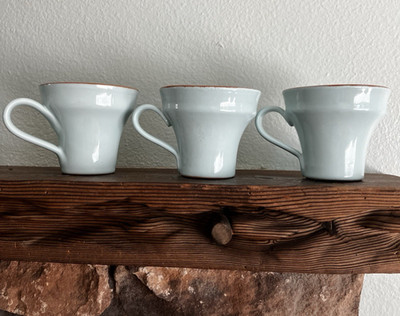 Vietri Italy Cucina Fresca 3 Coffee Mugs Powder Blue Distressed Glaze Red ware