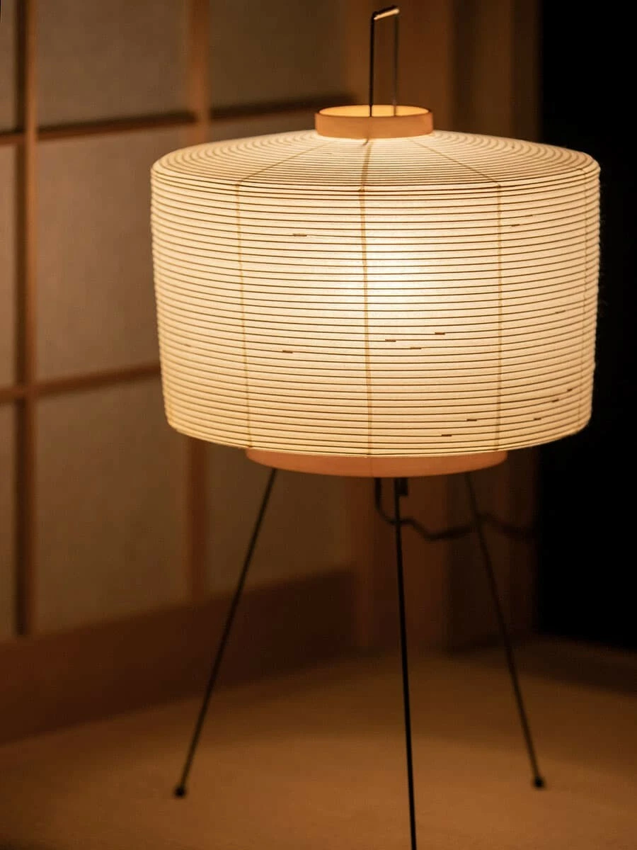 Isamu Noguchi AKARI 6A 75111 Japannese paper stand lamp with 40W LED