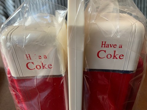 Vintage Coca Cola Sammlerstücke Salz Pfefferstreuer Zapfsäule Neu - Bild 3 von 3