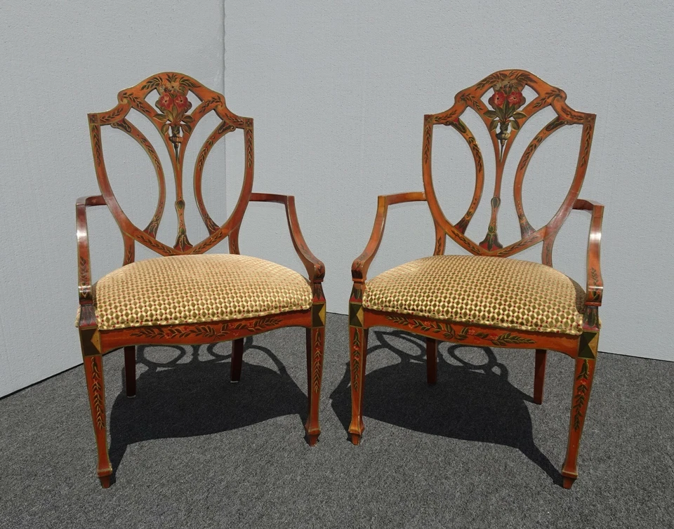 Par de sillones vintage franceses de campo pintados a mano naranja verde escudo floral  Foto 3 de 4