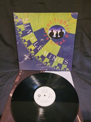 SIMPLE MINDS  ︎ ︎ STREET FIGHTING YEARS  ︎ ︎ NMINT /  OIS FOC / BELFAST CHILD
