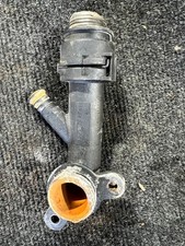 BMW E46 318i Bj 01 Orientblau K�hlmittelflansch Zylinderkopf
