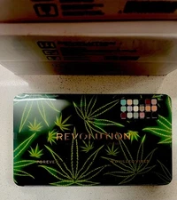 Makeup Revolution - CHILLED VIBES Forever Flawless Eyeshadow Palette (New)