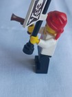 Vintage LEGO Pirate Female Minifigure Red Bandana (pi057) with Flag & Musket — photo 2