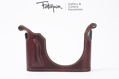 Arte Di Mano Half Case For Leica Q3 - Horween Chromexcel Burgundy (Type 2-TR)