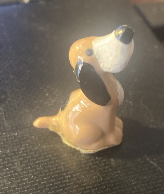 Hagen-Renaker Miniature Tiny Ceramic Hound Dog California USA Hagen Renaker
