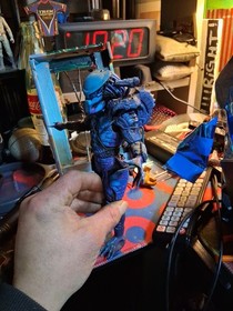 NECA NES JUNGLE HUNTER PREDATOR 8 bit 7" Movie Video Game NINTENDO Action Figure