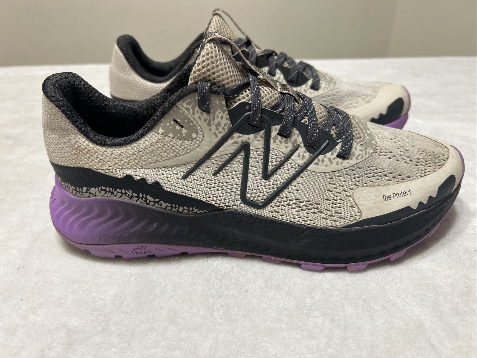 New Balance Women’s Shoes Size 8.5 B Gray Nitrel Purple Running Dynasoft Trail