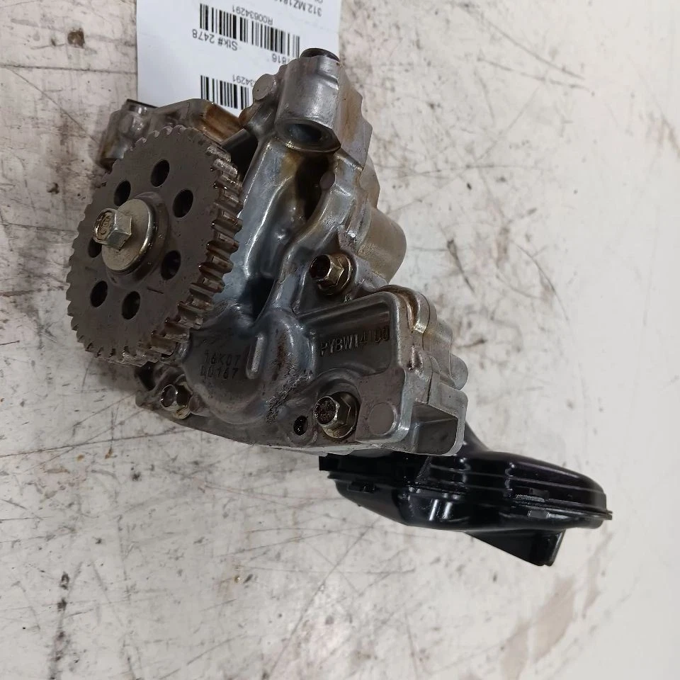 Mazda CX-9 Engine Oil Pump 2.5 2016 2017 2018 - Image 2 of 4