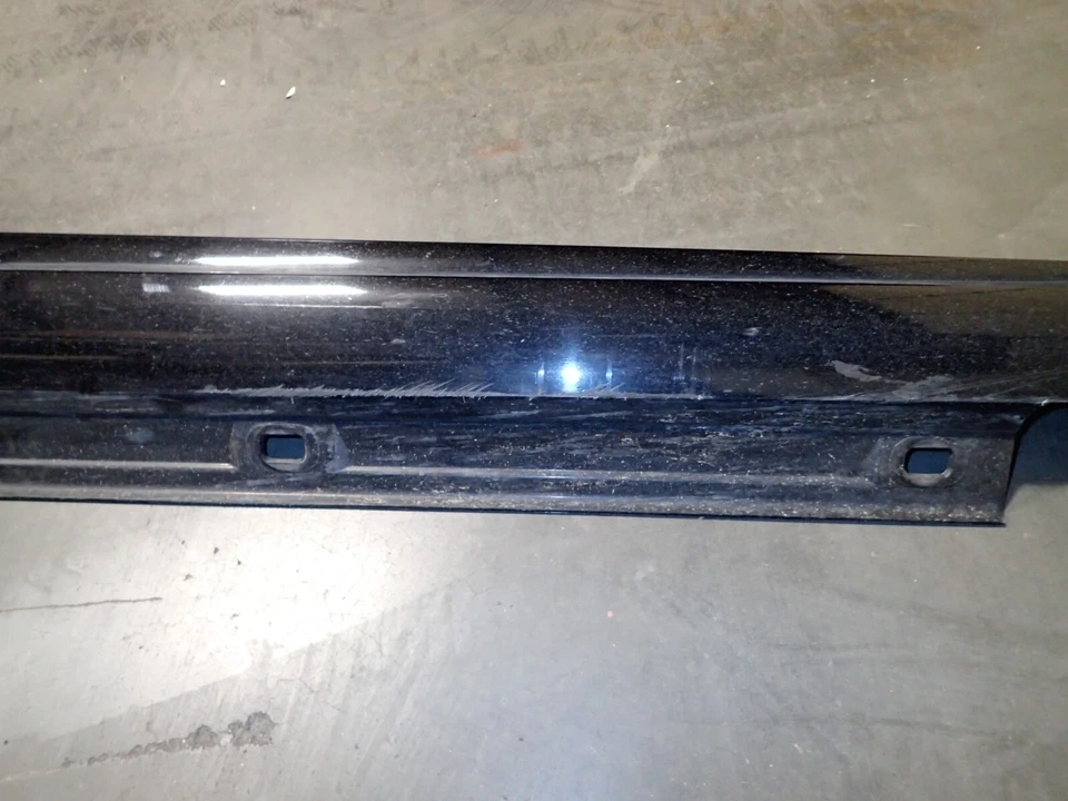 2014-2019 MERCEDES BENZ C117 CLA45 AMG RIGHT SIDE SKIRT ROCKER PANEL OEM BLACK - Image 3 of 4