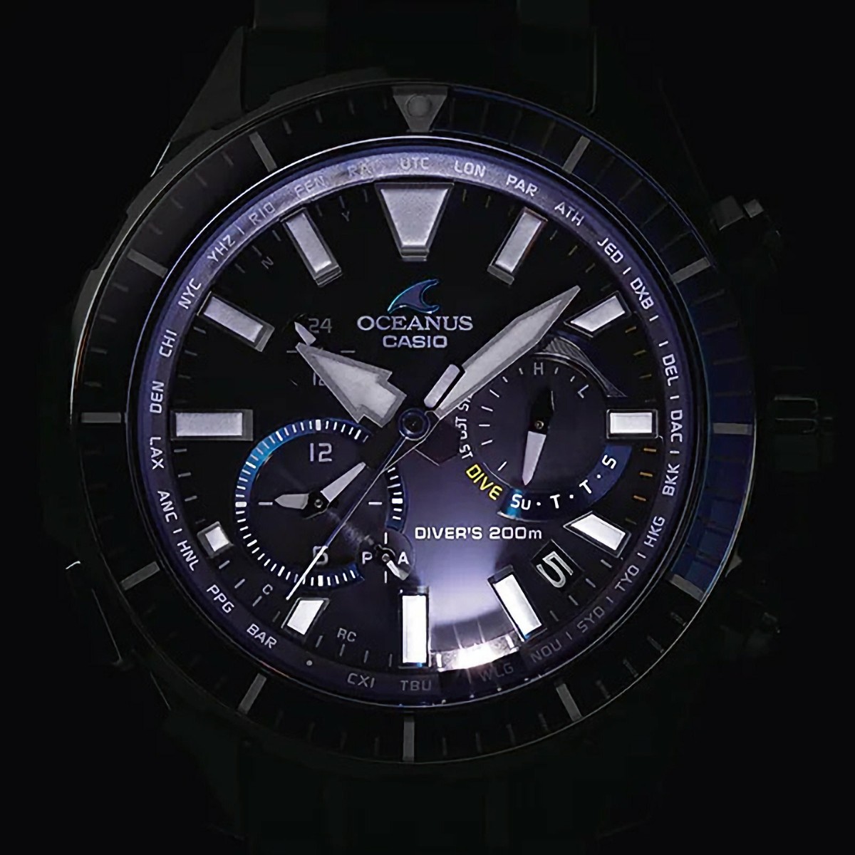 Casio Oceanus OCW-P2000-1AJF Cachalot Diver 200m Titanium Casio Oceanus OCW-P2000-1AJF Cachalot Diver 200m Titanium