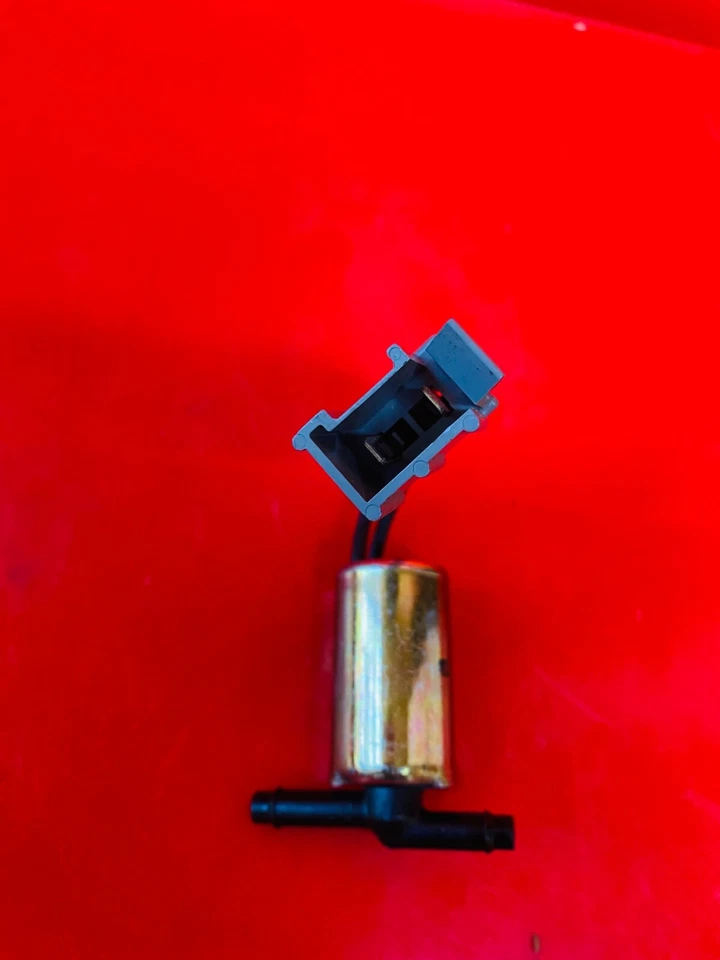 Nuevo solenoide de purga de bote de vapor CP400 para Ford F-250, Ranger, Bronco, Bronco II Foto 2 de 4