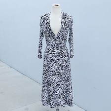 Lily Abstract Wrap Dress in Black/ White Size PM