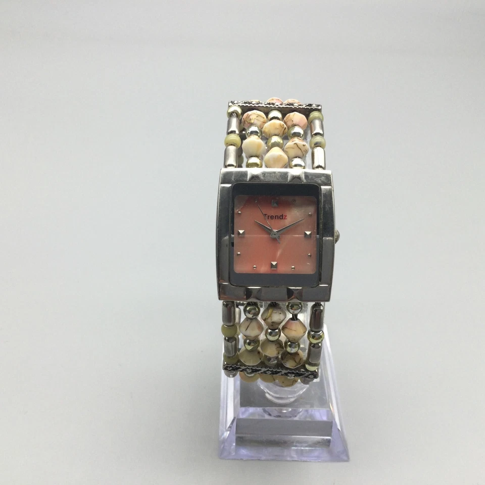 Trendz Reloj Mujer 27mm Tono Plateado MOP Cuentas Puño Abierto Batería Nueva Foto 2 de 4