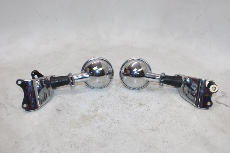 15-18 YAMAHA SR400 OEM INTERMITENTES DELANTEROS IZQUIERDO DERECHO LUCES INDICADORES Foto 4 de 4