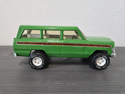 Vintage Tonka 70's Jeep Wagoneer #53078 – Pressed Steel Green