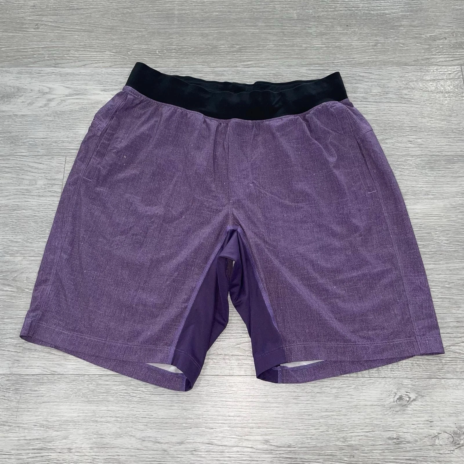 Lululemon Shorts Men’s Large Stretch Linerless Workout Gym Training Track Run