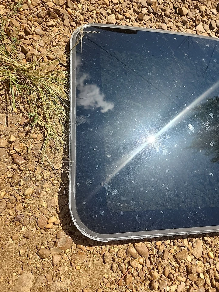 Cadillac DTS y Buick Lucerne 2007-2011 techo corredizo vidrio OEM Foto 2 de 4