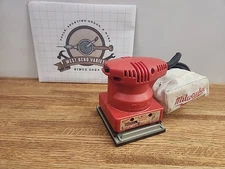 Vintage Milwaukee Heavy- Duty orbital Finish Palm sander corded 6017, TESTED!