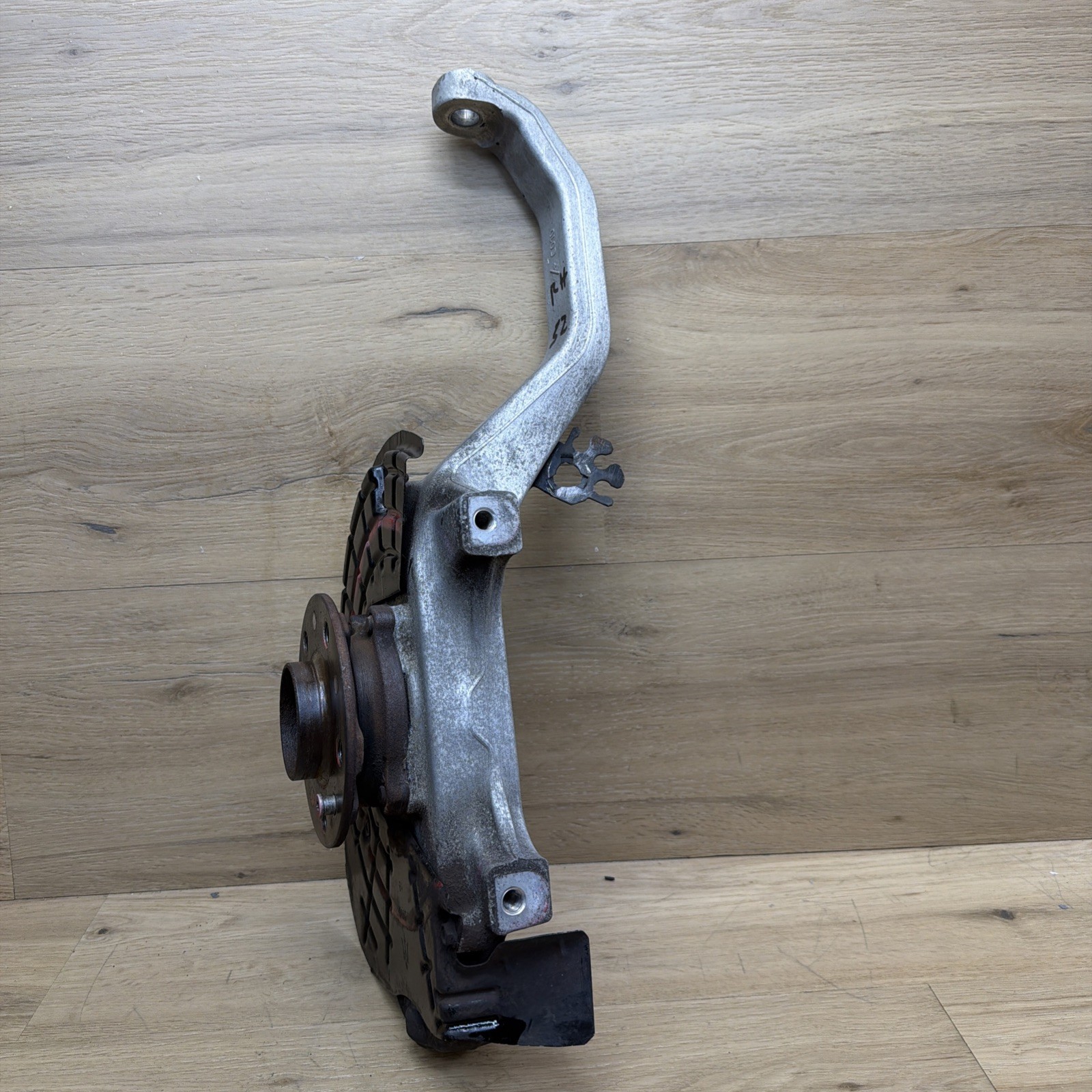 🟢2014-24Maserati Ghibli AWD Front Right Passenger Side Spindle Knuckle Hub Oem