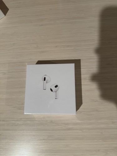 AirPods 4th Generation - 第 1/2 張圖片