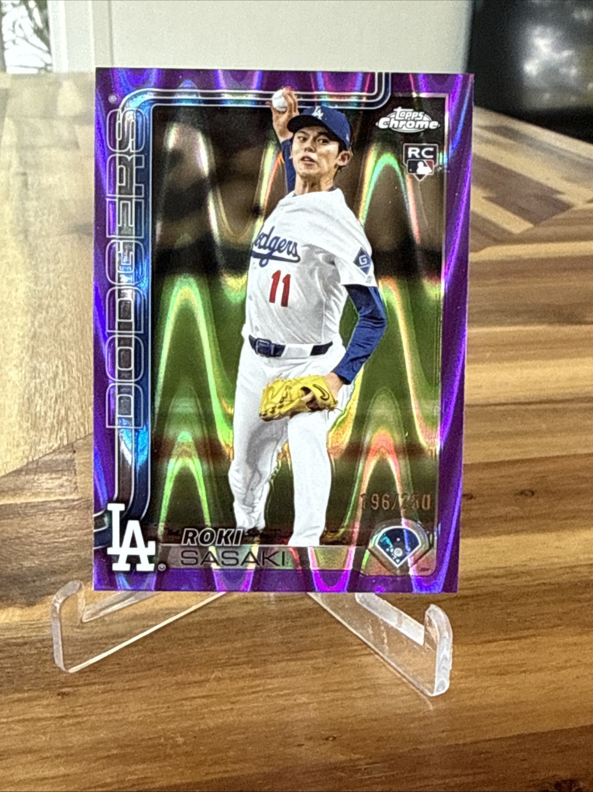2025 Topps Chrome - Roki Sasaki #217 Purple Raywave Refractor /250 (RC)