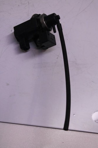 BMW 5 E39 2000 Diesel 120kW Turbolader Druckwandler Magnetventil 2247906