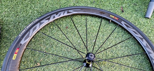Mavic Comic Pro SL 45mm Carbon Tubeless Clincher wheels Set - Picture 11 of 14