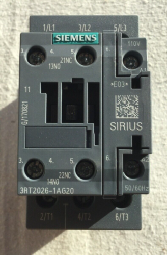 Siemens 3RT2026-1AG20 Contactor  25A  110V - Photo 1/4