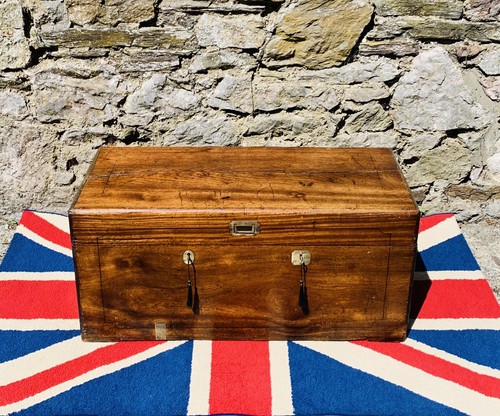 Sailors Brass Bound, Ebony Banded Sailors Trunk with Internal Ditty Box (c.1825) - 第 13/15 張圖片