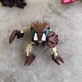 Lego Bionicle Lot of 3 Figures (8560, 8590, 8592) Near Complete Sets