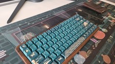 Custom Walnut Wood Mechanical keyboard - Forest Themed
