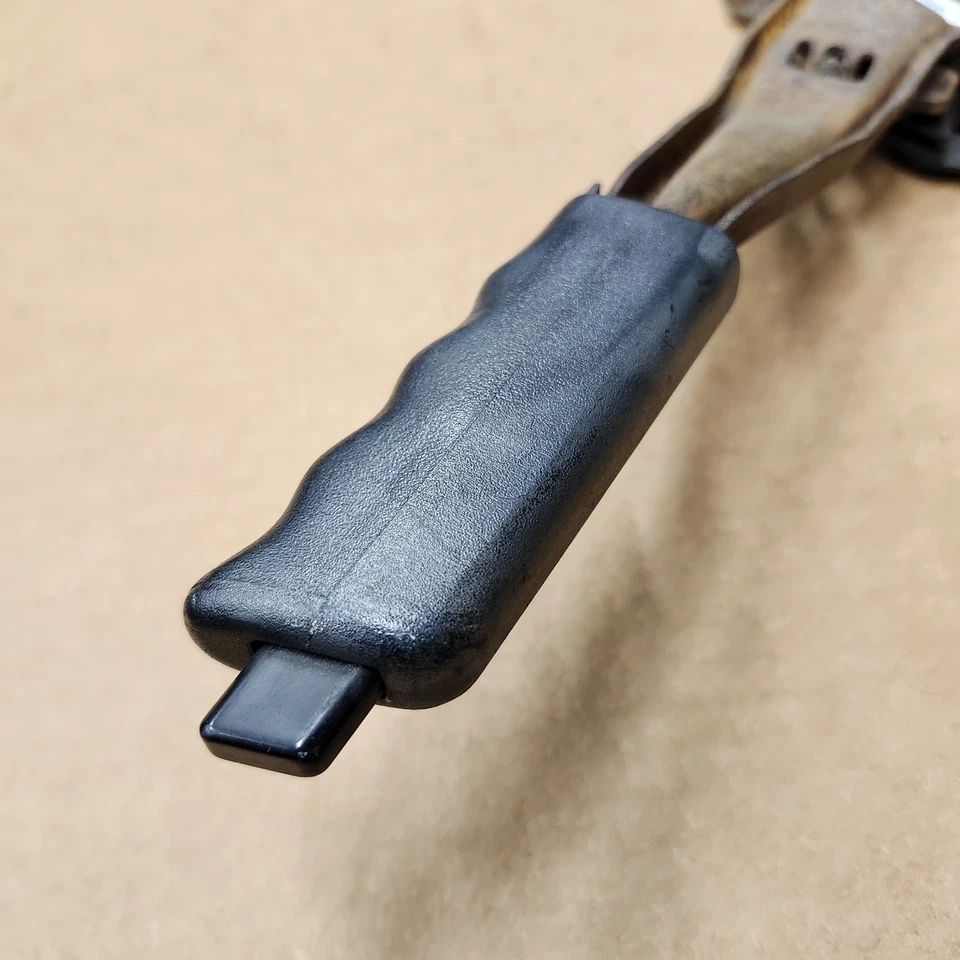 Conjunto de palanca de manija de freno de estacionamiento de emergencia Corvette 88-96 C4 USADO BUEN OEM Foto 4 de 4