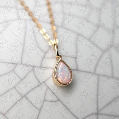 Kleiner birnenförmiger natürlicher australischer massiver Opal Anhänger NUR 14k Gelbgold