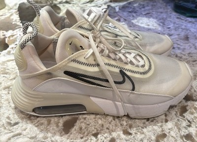 Nike Air Max 2090 Women's Athletic Shoes Size 9.5 White And Ivory