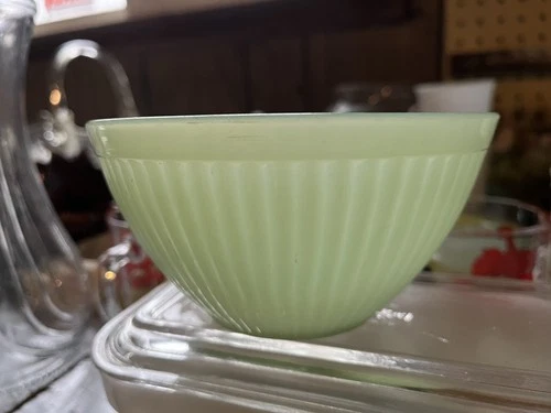 Vintage Fire King Jadeite Green Milk Glass Bowl