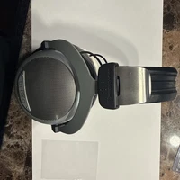 beyerdynamic DT 880 Open-Back Over-Ear Wired Headphones 6.35mm (1/4 in) Plug