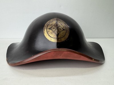 Y9452 JINGASA Black lacquer family crest Japan antique samurai hat