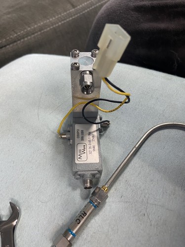 Wiltron Anritsu 6640B-10 26,5 GHz a 40 GHz generatore di segnali di sweep scegli una parte! - Foto 13 di 15