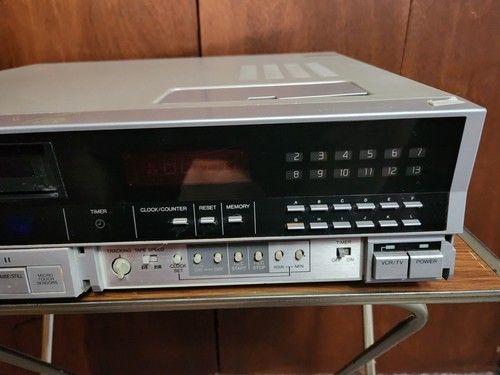 Sanyo Betacord VCR 4650 Video cassette Player Recorder, Read... - Picture 3 of 11