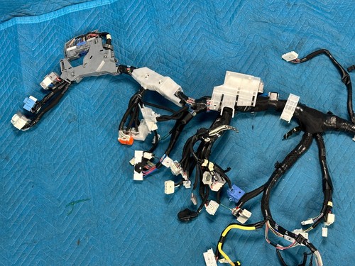 Lexus LX570 Under Dash Dashboard Wiring Harness 2010 OEM - Picture 8 of 24