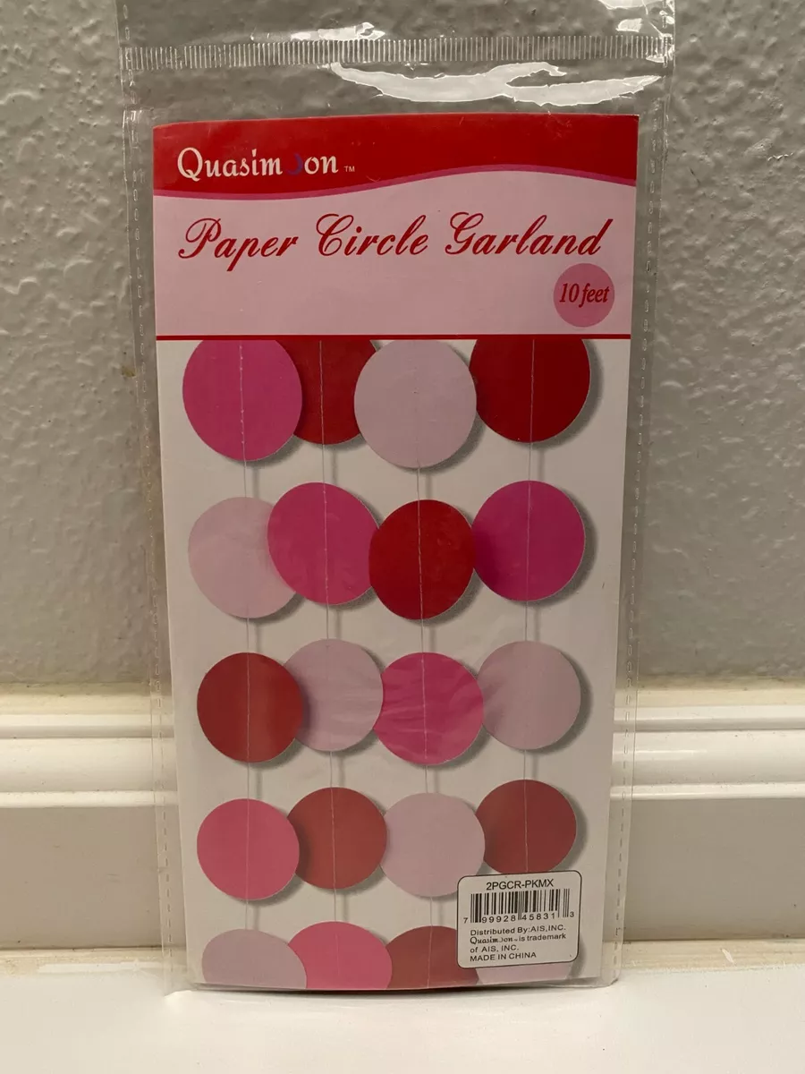 Red 2024 paper garland