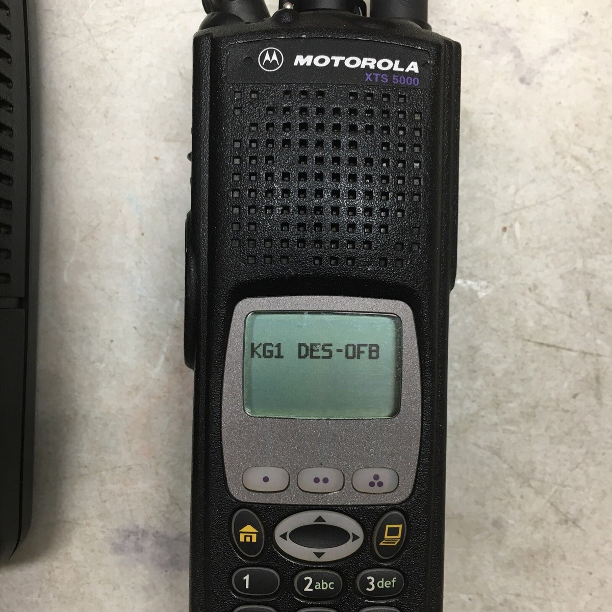 MOTOROLA XTS5000 III 700 - 800mhz P25 DIGITAL RADIO H18UCH9PW7AN