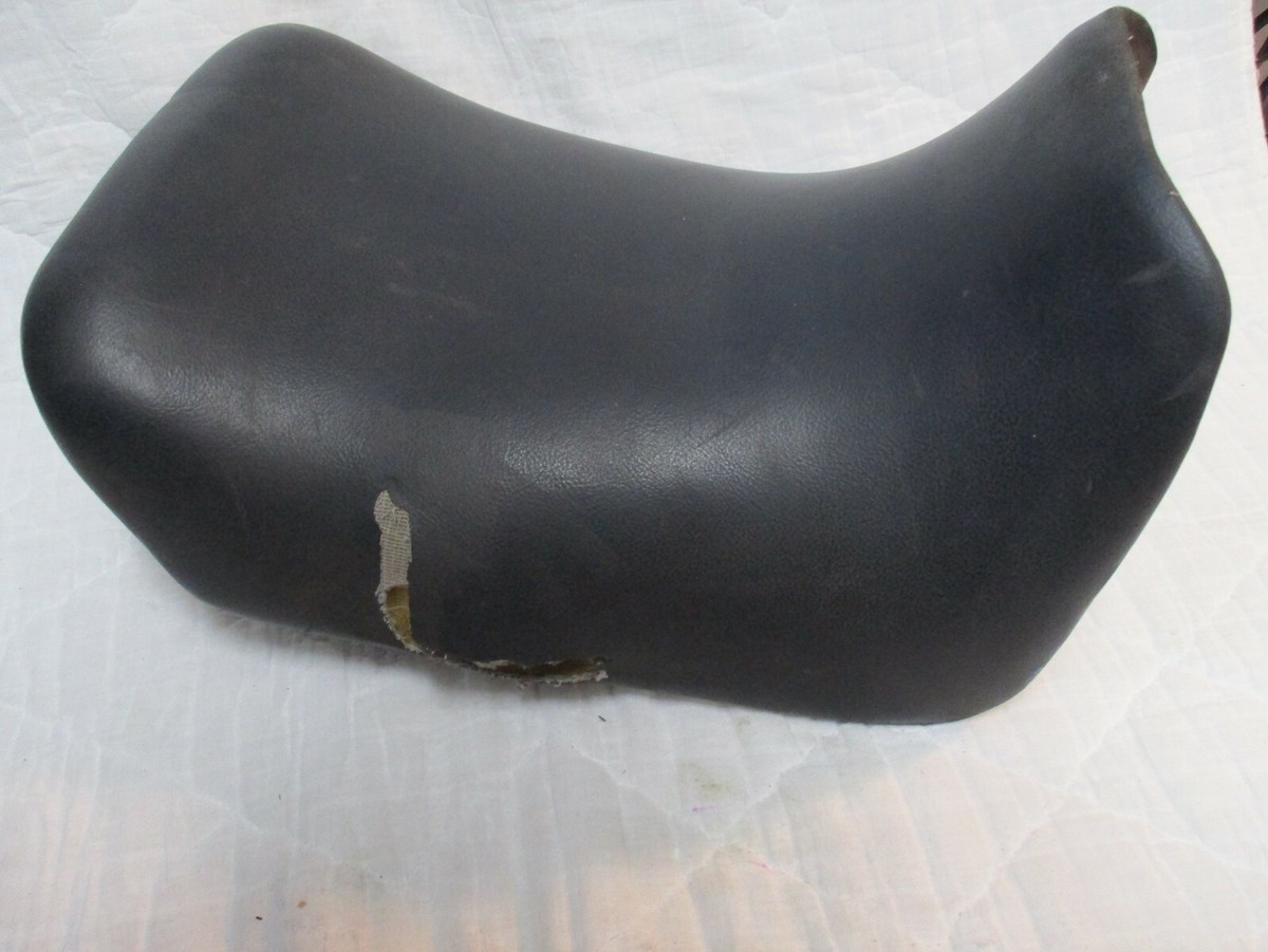 1985-87 Kawasaki ZX600 Seat Kawasaki ZX 600 Seat Ninja a couple