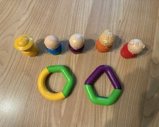 Vintage Tupperware People Lot Of 5 - Note Condition Of Yellow One PLUS 2 Rings