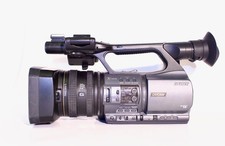 SONY DSR-PD175P MiniDV Camcorder mit 0.8x Wei...