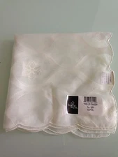 Homewear Ivory Trellis Sheer Decorative Napkins Tablewear, Set of 4