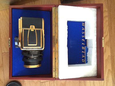 Vintage HASSELBLAD 2000FC/M GOLD 100 YEARS IN PHOTOGRAPHY Vintage HASSELBLAD 2000FC/M GOLD 100 YEARS IN PHOTOGRAPHY