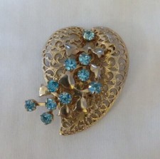 Vintage Gold Tone Filigree 10 Blue Rhinestones Brooch Pin